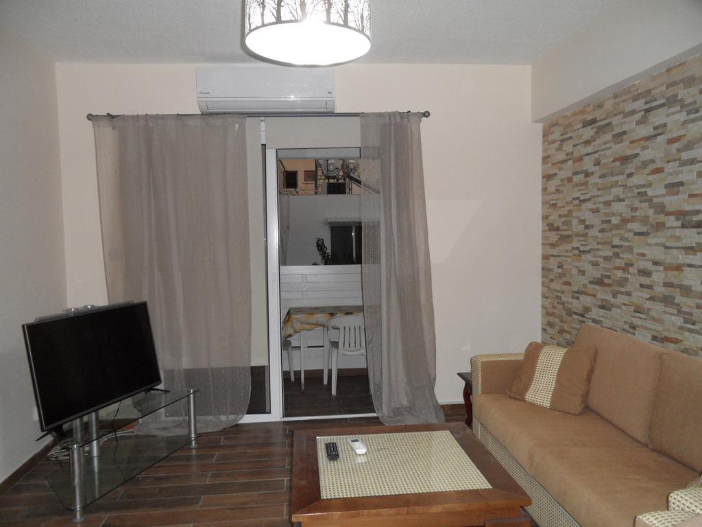 Sunshine Apts, Two Bedroom , Free Internet, No 3 Ayia Napa Exterior photo