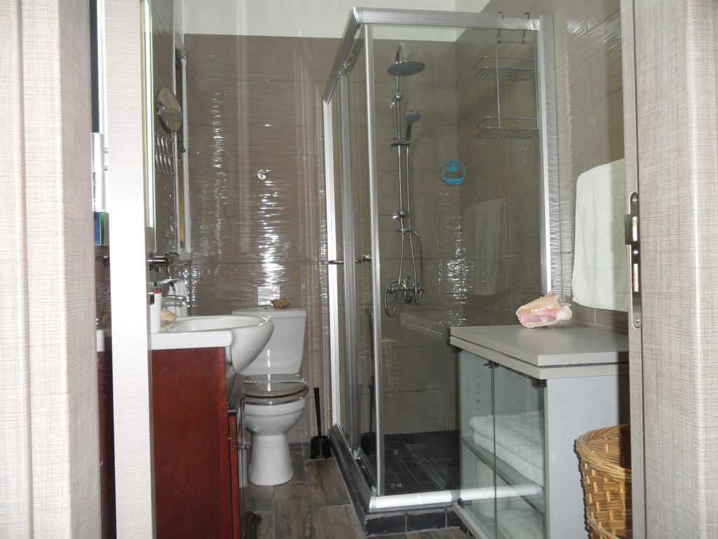 Sunshine Apts, Two Bedroom , Free Internet, No 3 Ayia Napa Exterior photo