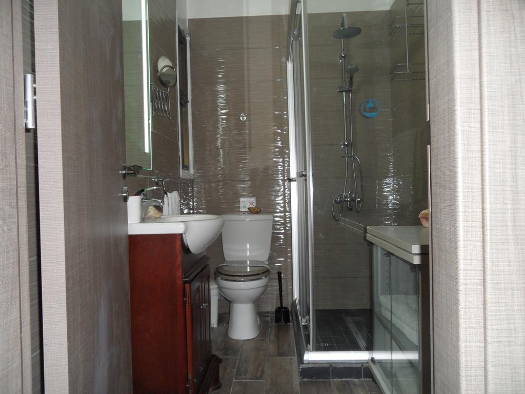 Sunshine Apts, Two Bedroom , Free Internet, No 3 Ayia Napa Exterior photo