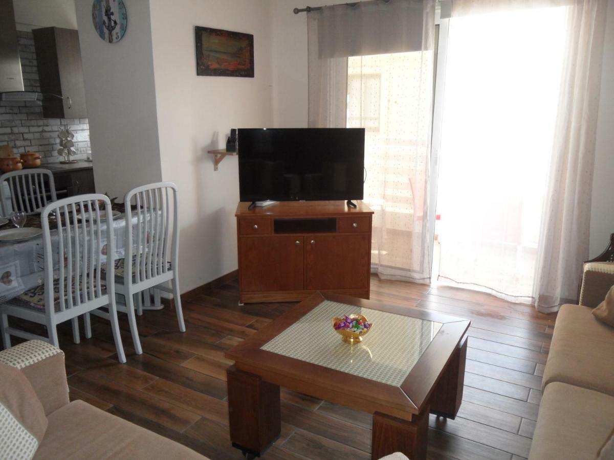 Sunshine Apts, Two Bedroom , Free Internet, No 3 Ayia Napa Exterior photo